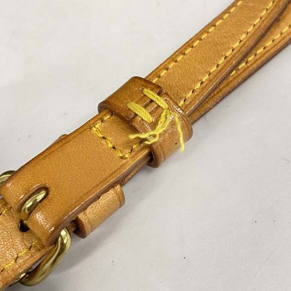 LOUIS VUITTON Authentic Brown Monogram Shoulder Bag